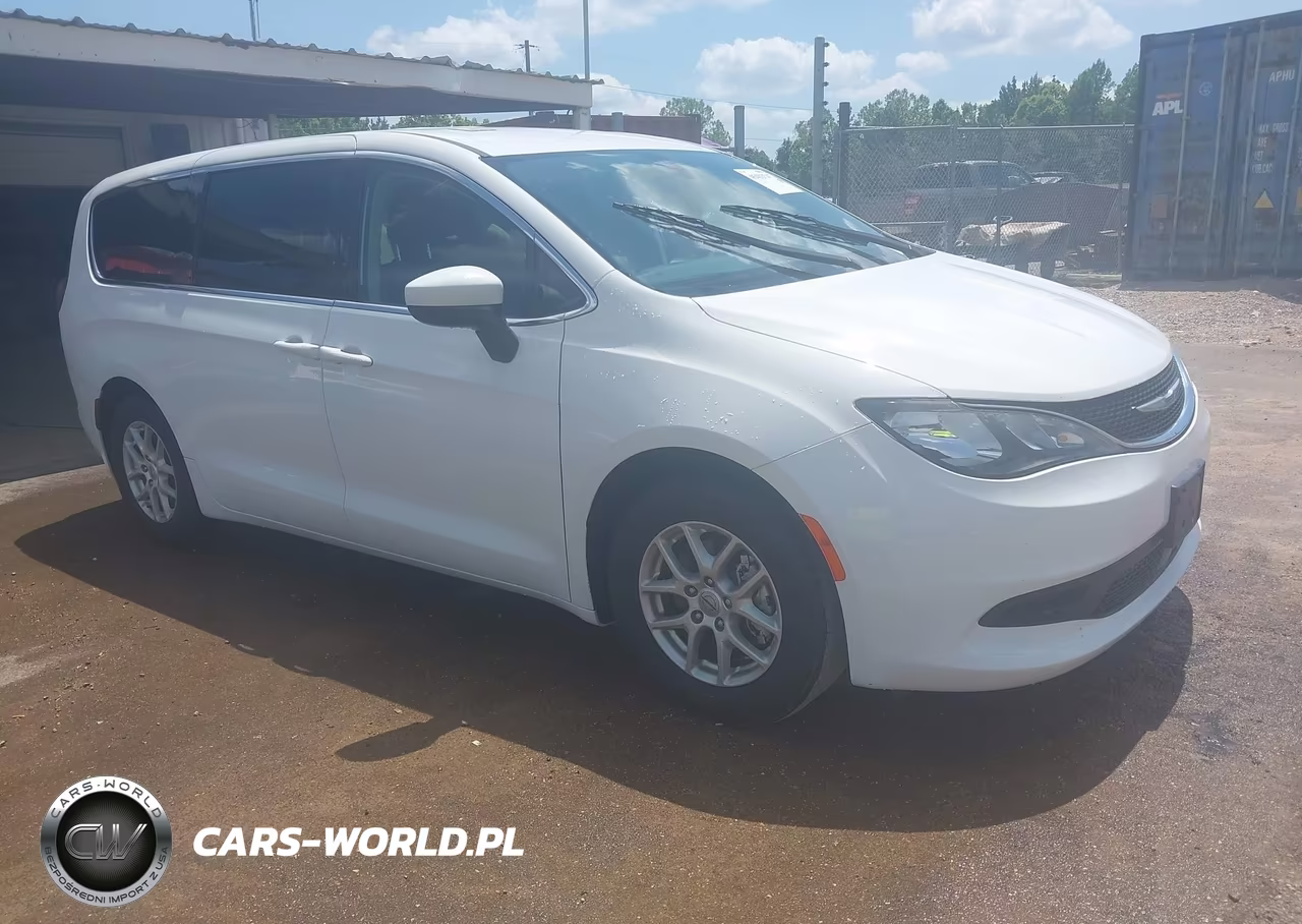 2021 Chrysler Voyager Lx VIN:2C4RC1CG2MR555217 - 1