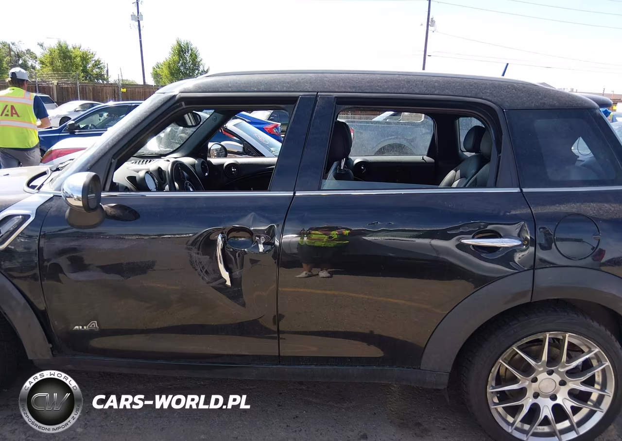 2011 Mini Cooper S Countryman VIN:WMWZC5C58BWL53845 - 14