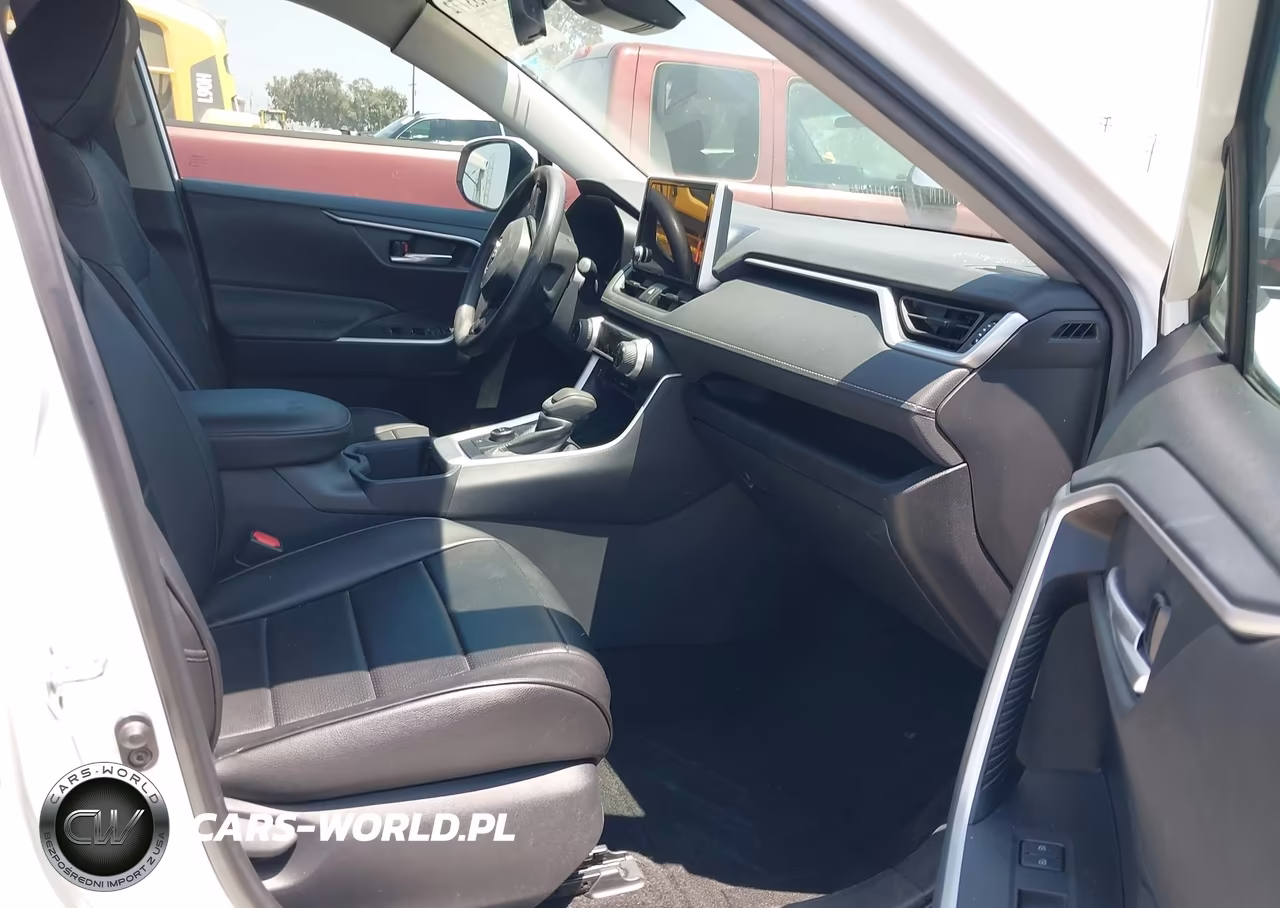 2025 Toyota Rav4 Hybrid Xle VIN:4T3RWRFV9SU178842 - 5
