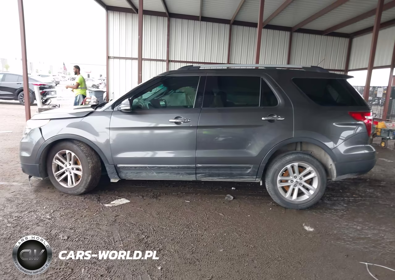 2015 Ford Explorer Xlt VIN:1FM5K7D86FGC15385 - 14