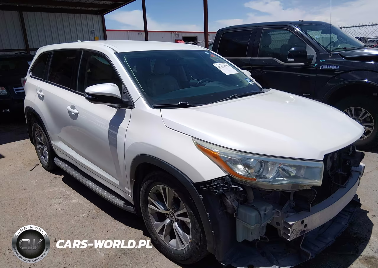 2016 Toyota Highlander Le Plus V6