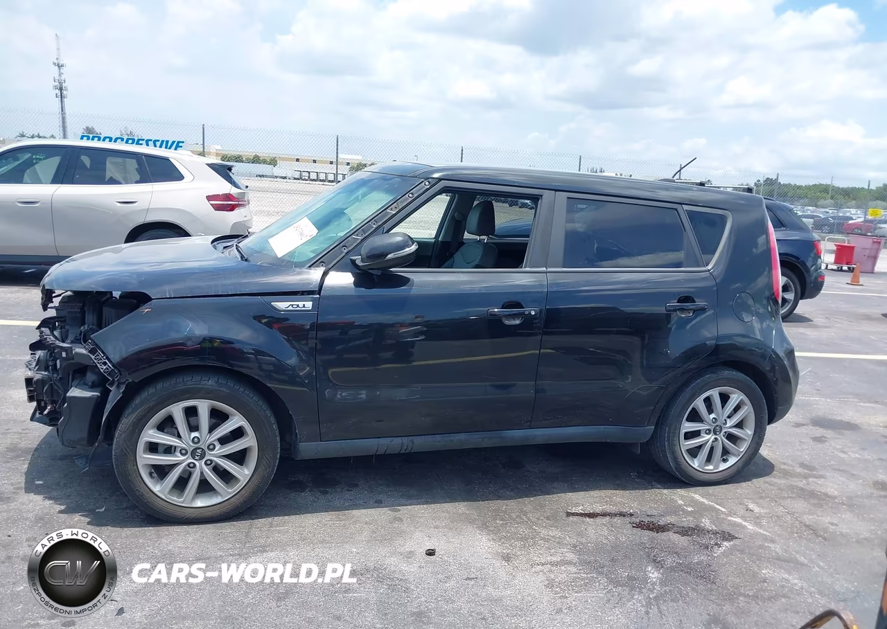 2017 Kia Soul + VIN:KNDJP3A52H7490214 - 15