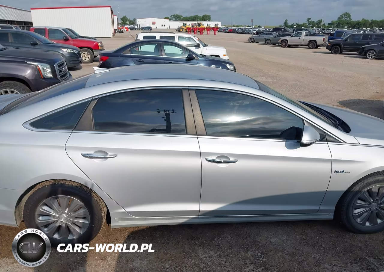 2017 Hyundai Sonata Hybrid Se VIN:KMHE24L30HA063033 - 13