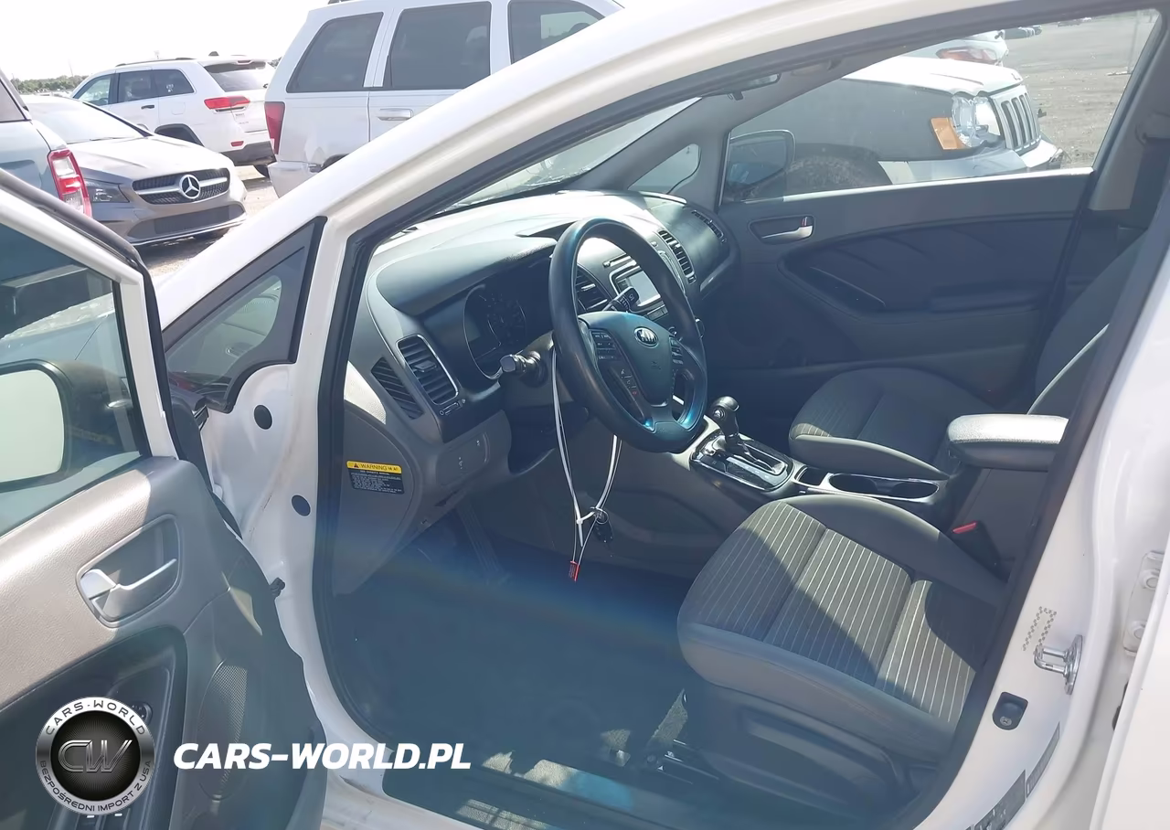 2017 Kia Forte Lx VIN:3KPFL4A71HE059856 - 5