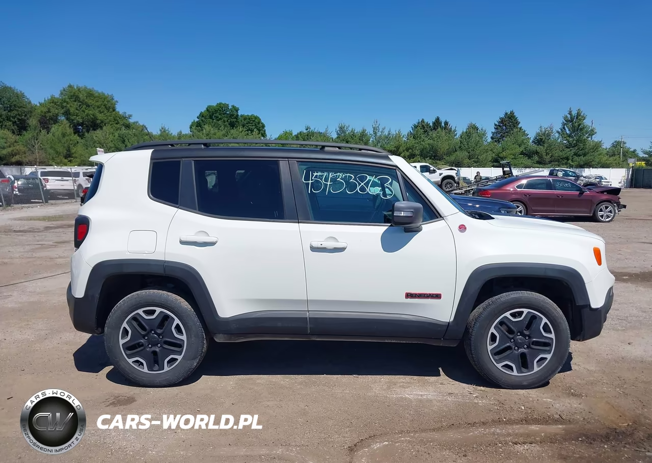 2016 Jeep Renegade Trailhawk VIN:ZACCJBCTXGPD10950 - 13