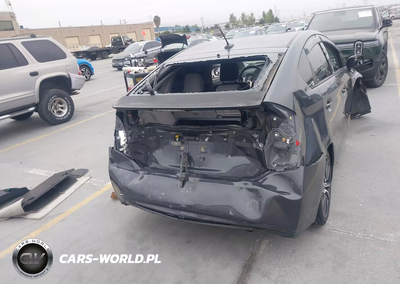 2011 Toyota Prius Two VIN:JTDKN3DU8B5308659 - 13