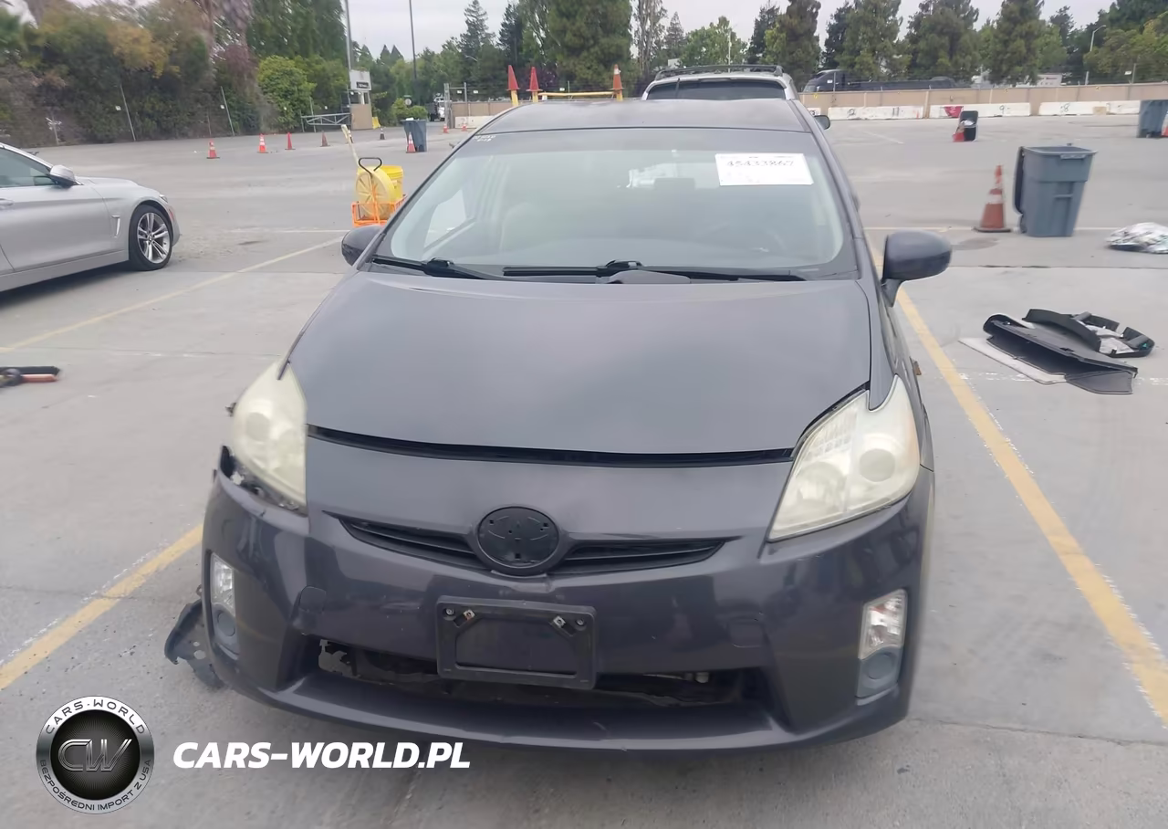 2011 Toyota Prius Two VIN:JTDKN3DU8B5308659 - 15