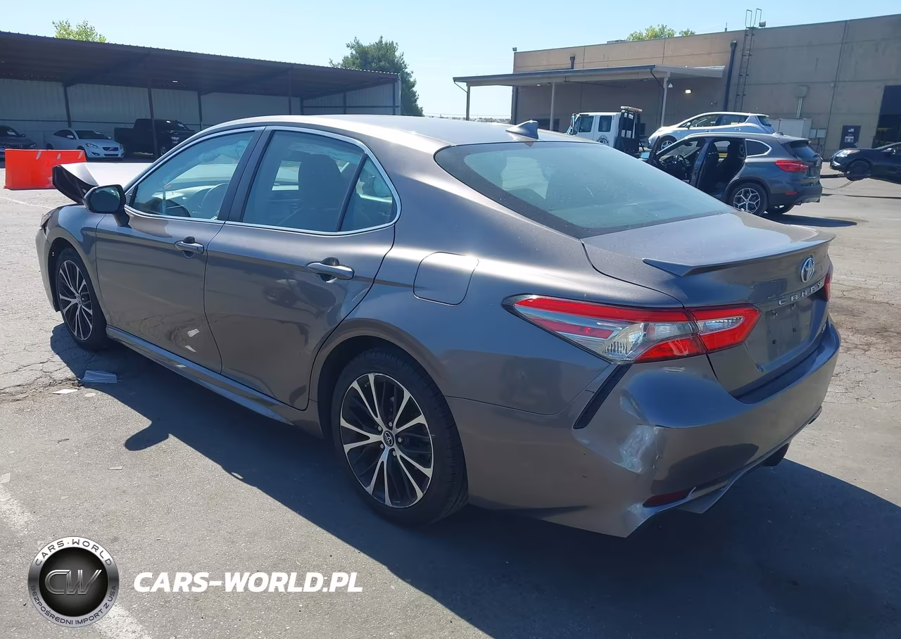 2019 Toyota Camry Se VIN:4T1B11HK1KU247746 - 3