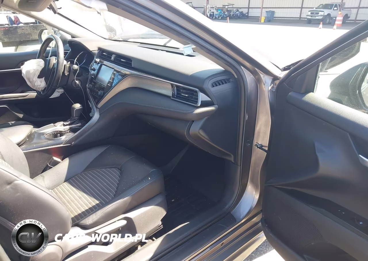 2019 Toyota Camry Se VIN:4T1B11HK1KU247746 - 5