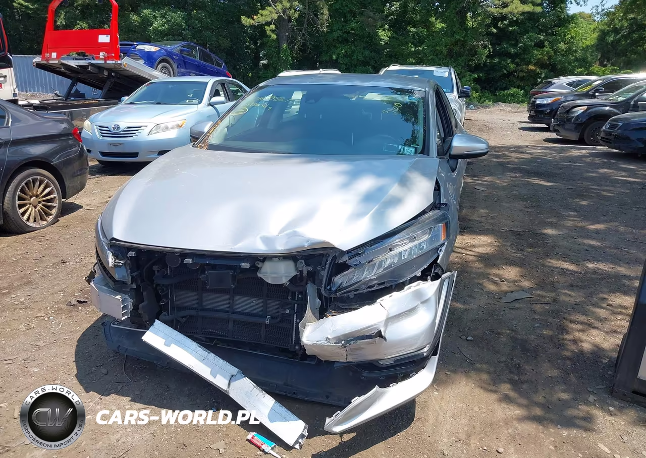 2018 Honda Clarity Plug-In Hybrid Touring VIN:JHMZC5F32JC019256 - 12