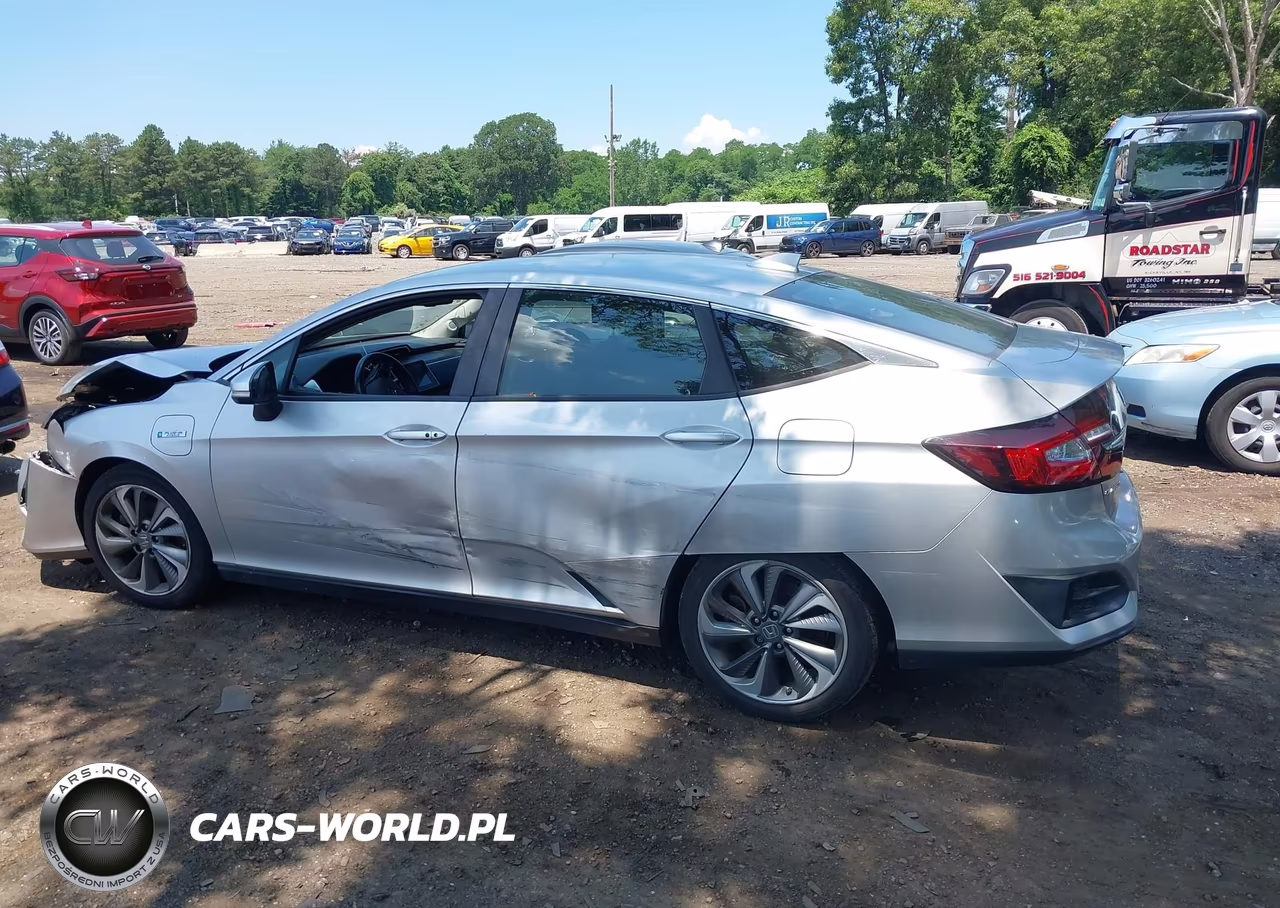 2018 Honda Clarity Plug-In Hybrid Touring VIN:JHMZC5F32JC019256 - 14