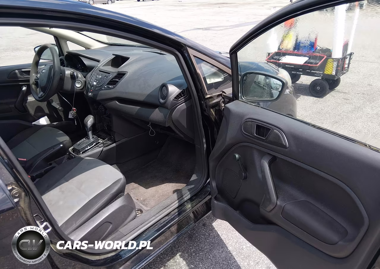 2016 Ford Fiesta S VIN:3FADP4AJ6GM196972 - 5
