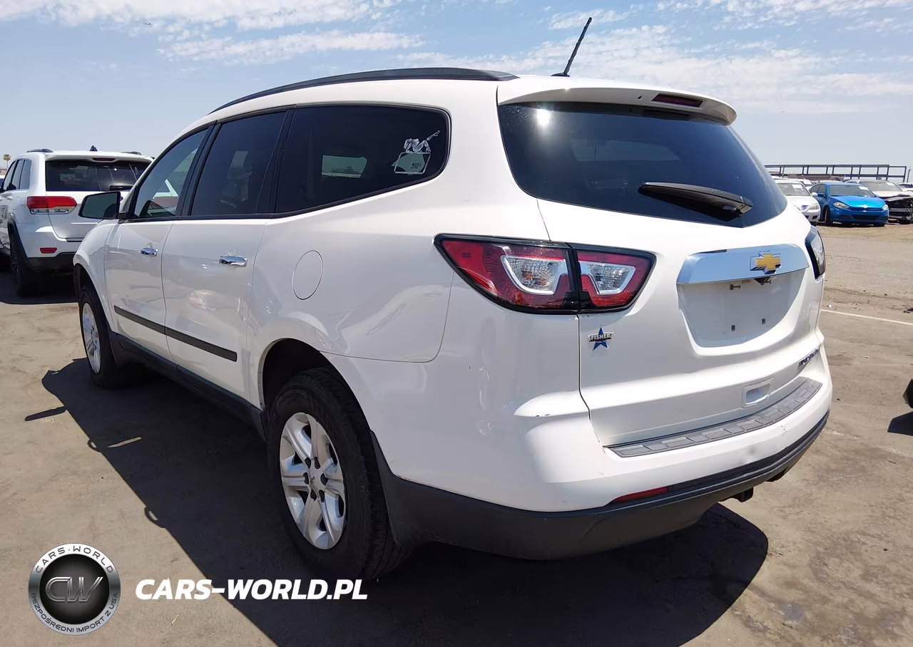 2015 Chevrolet Traverse Ls VIN:1GNKRFKD9FJ116177 - 3