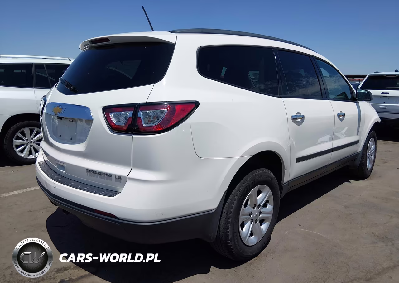 2015 Chevrolet Traverse Ls VIN:1GNKRFKD9FJ116177 - 4