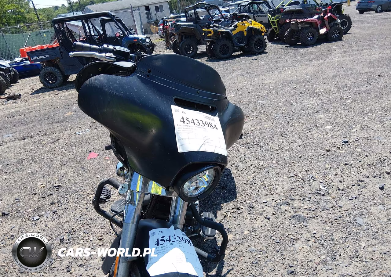 2014 Harley-Davidson Flhx Street Glide VIN:1HD1KBM17EB672113 - 5