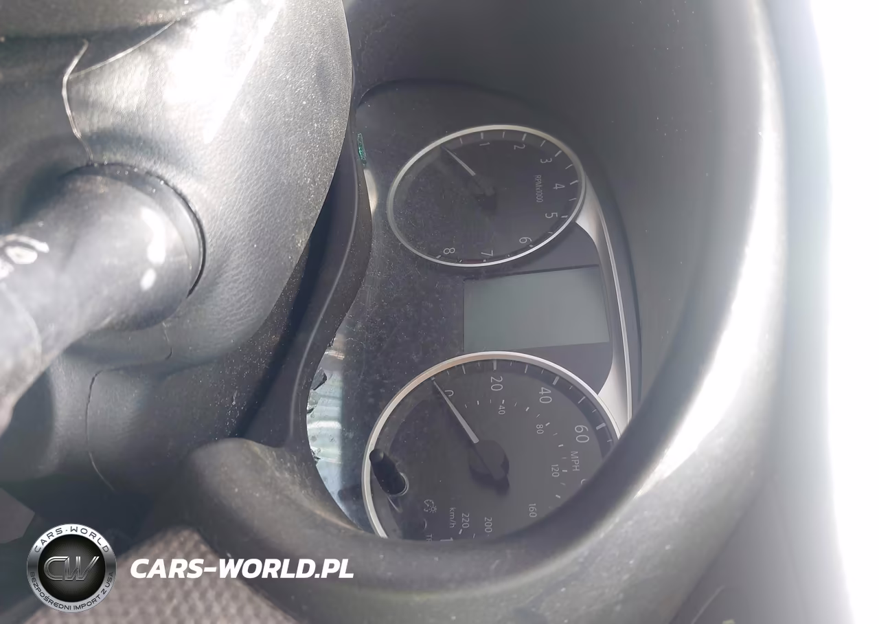 2019 Nissan Kicks S VIN:3N1CP5CU9KL533879 - 7