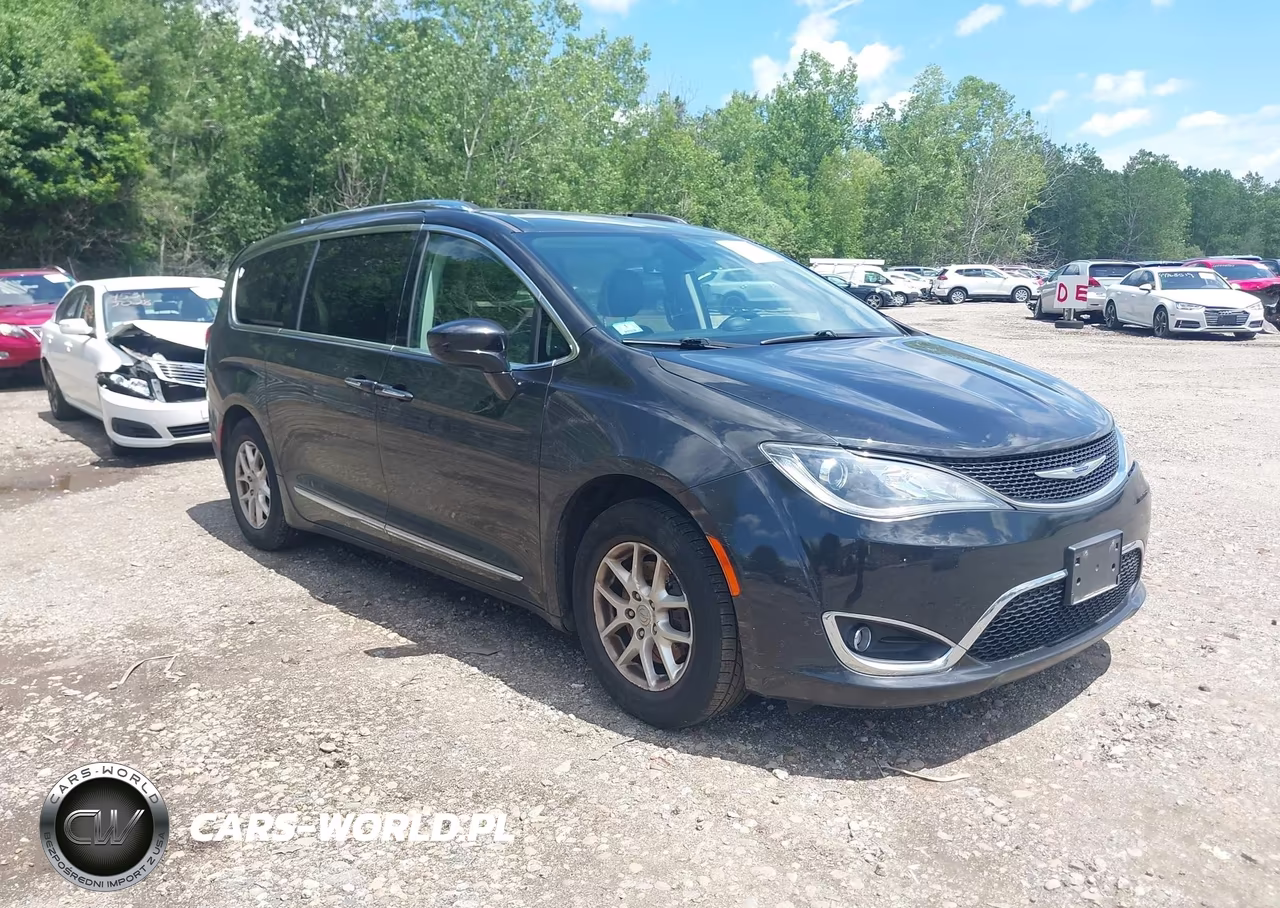 2020 Chrysler Pacifica Touring L