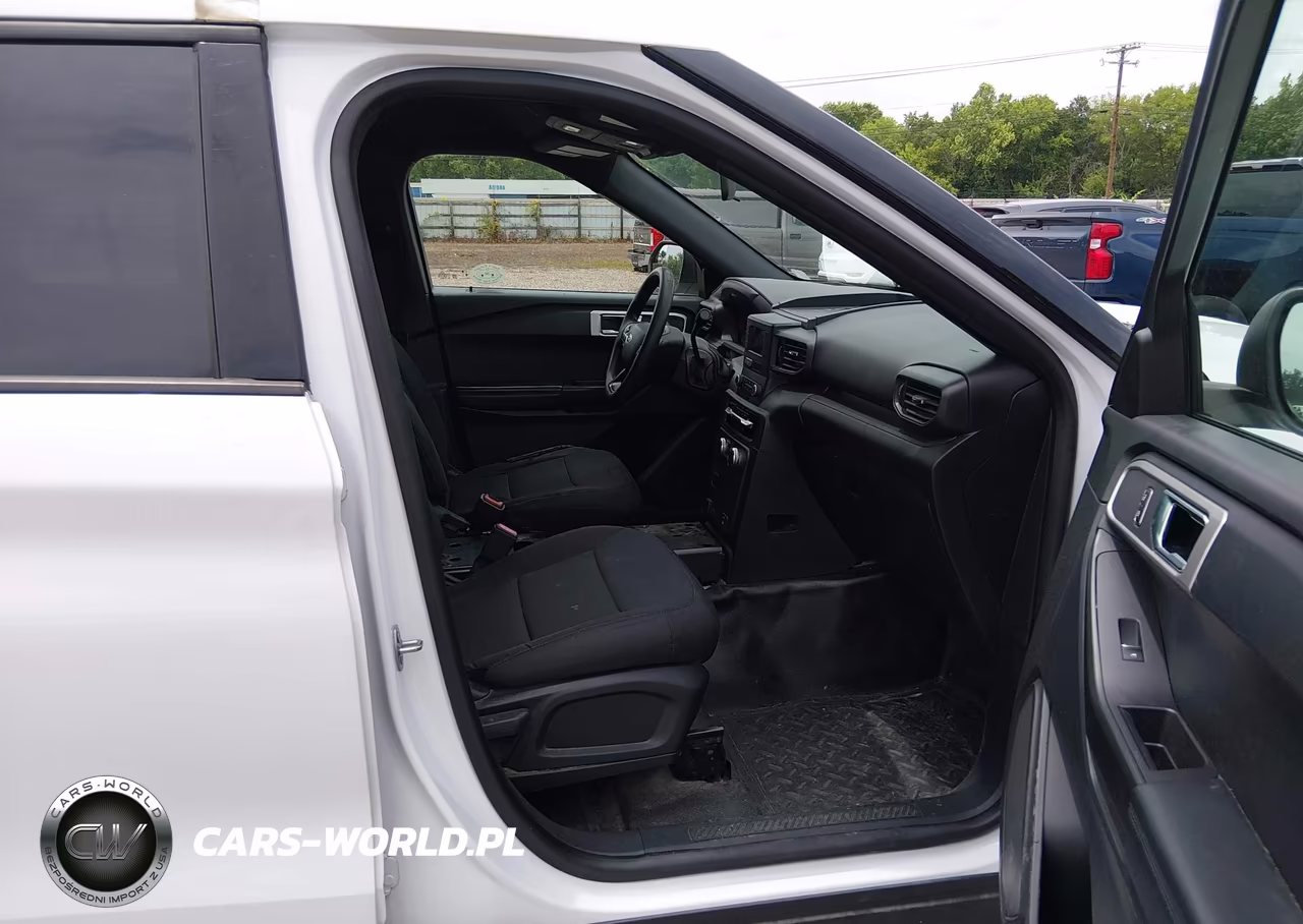 2020 Ford Police Interceptor Utility VIN:1FM5K8AB2LGC68408 - 5