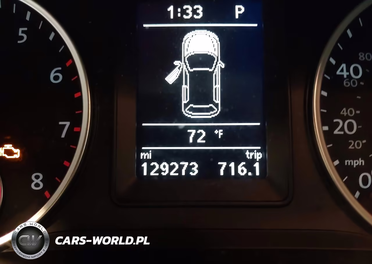 2015 Volkswagen Tiguan S VIN:WVGAV7AX9FW604299 - 15