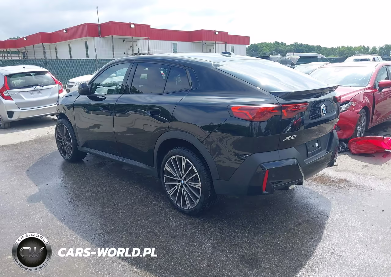 2026 BMW X2 xDrive28I VIN:WBX63GM02T5436024 - 3