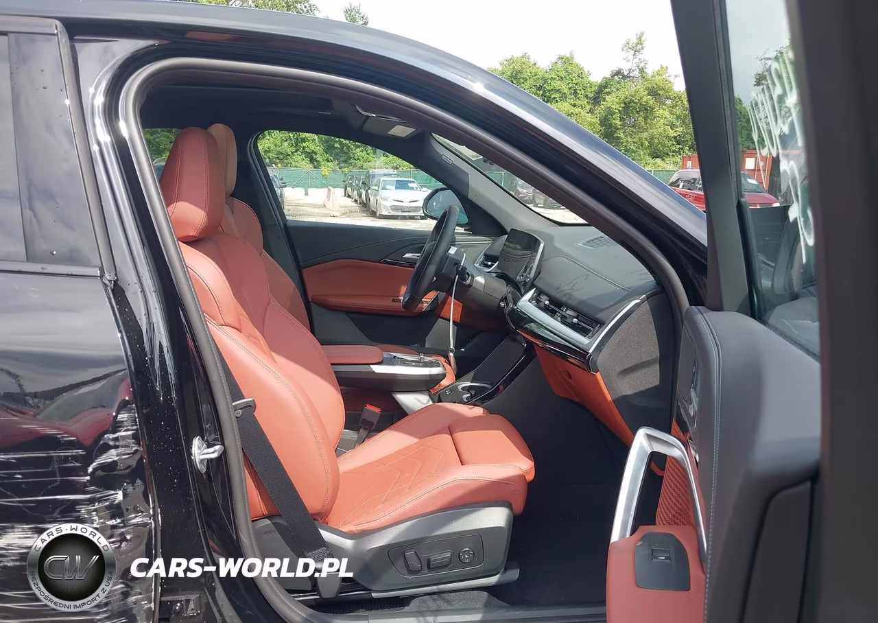 2026 BMW X2 xDrive28I VIN:WBX63GM02T5436024 - 5