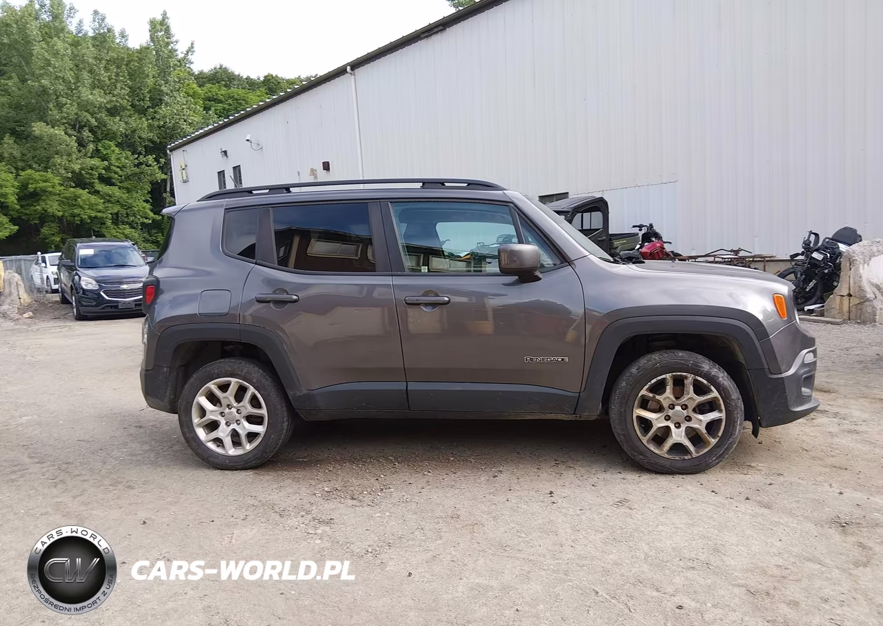 2017 Jeep Renegade Latitude 4X4 VIN:ZACCJBBB5HPG15587 - 13