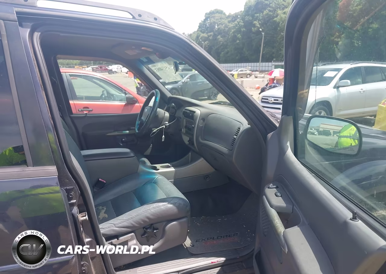 2001 Ford Explorer Sport Trac VIN:1FMZU67E11UC96748 - 5