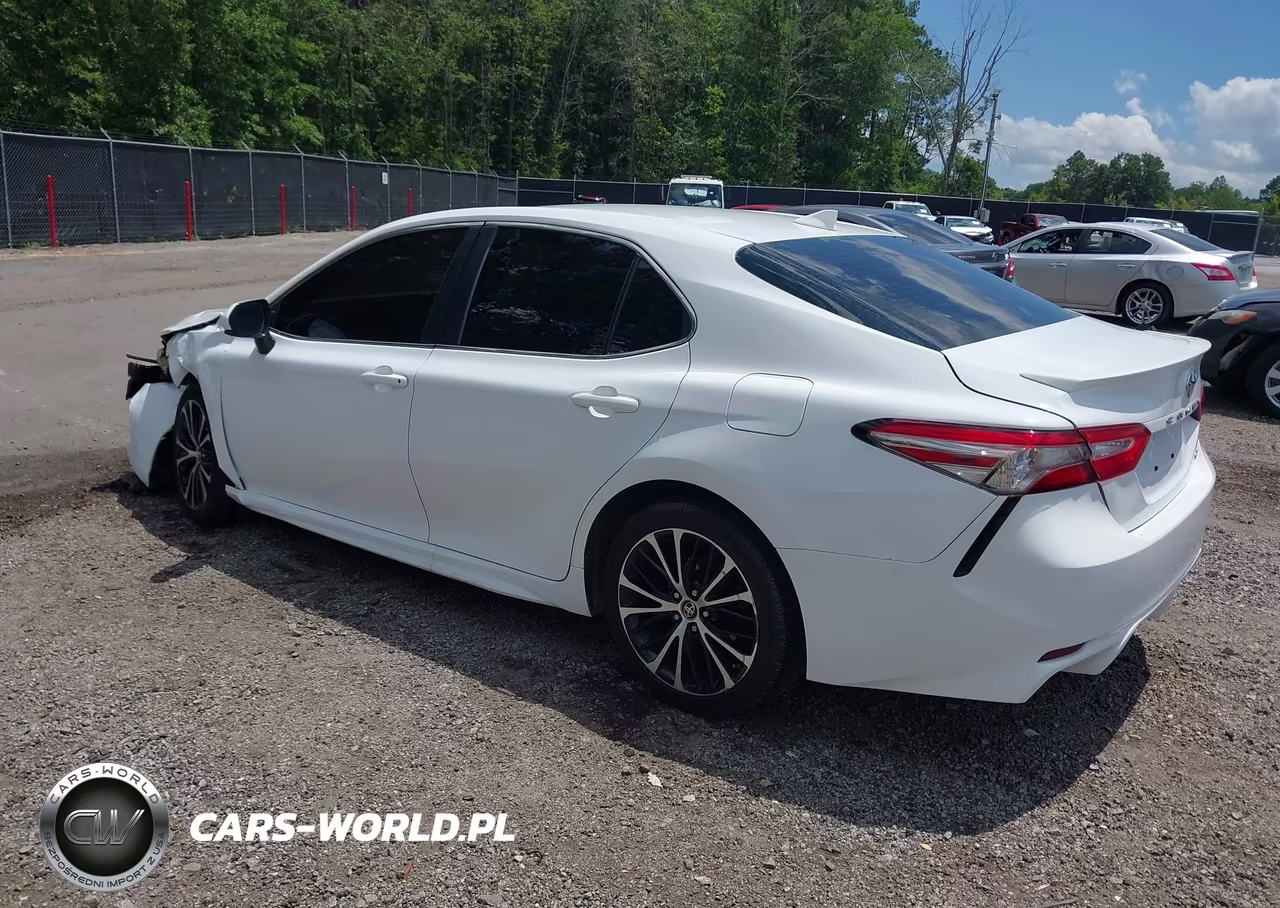 2019 Toyota Camry Se VIN:4T1B11HK7KU755882 - 3