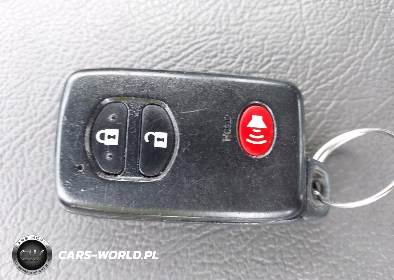 2012 Toyota Prius Two VIN:JTDKN3DU7C1528223 - 11