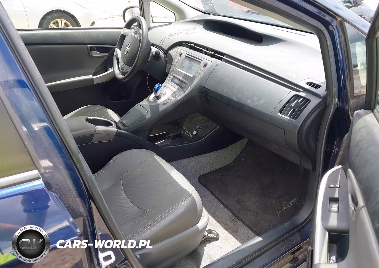 2012 Toyota Prius Two VIN:JTDKN3DU7C1528223 - 5