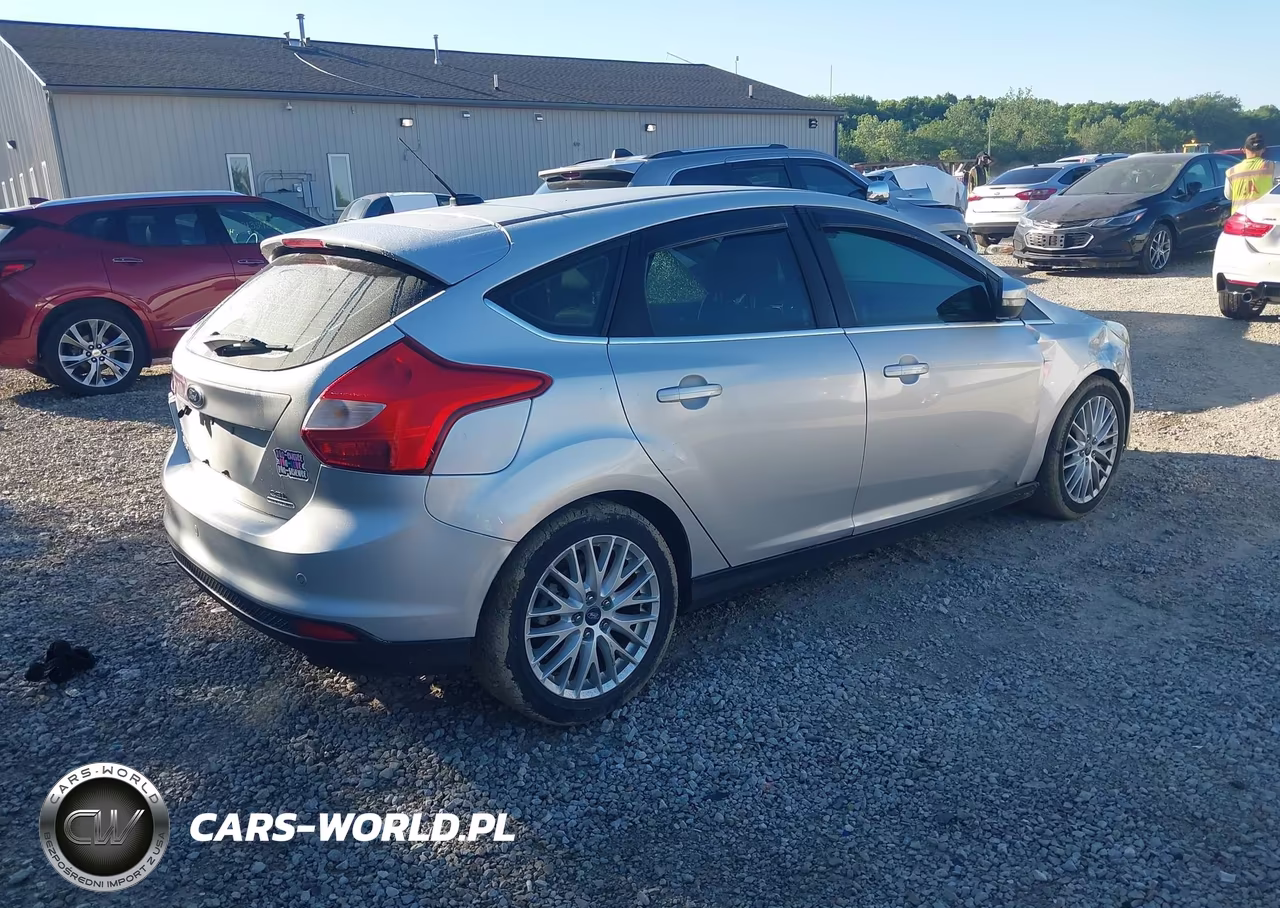 2012 Ford Focus Sel VIN:1FAHP3M22CL479896 - 4