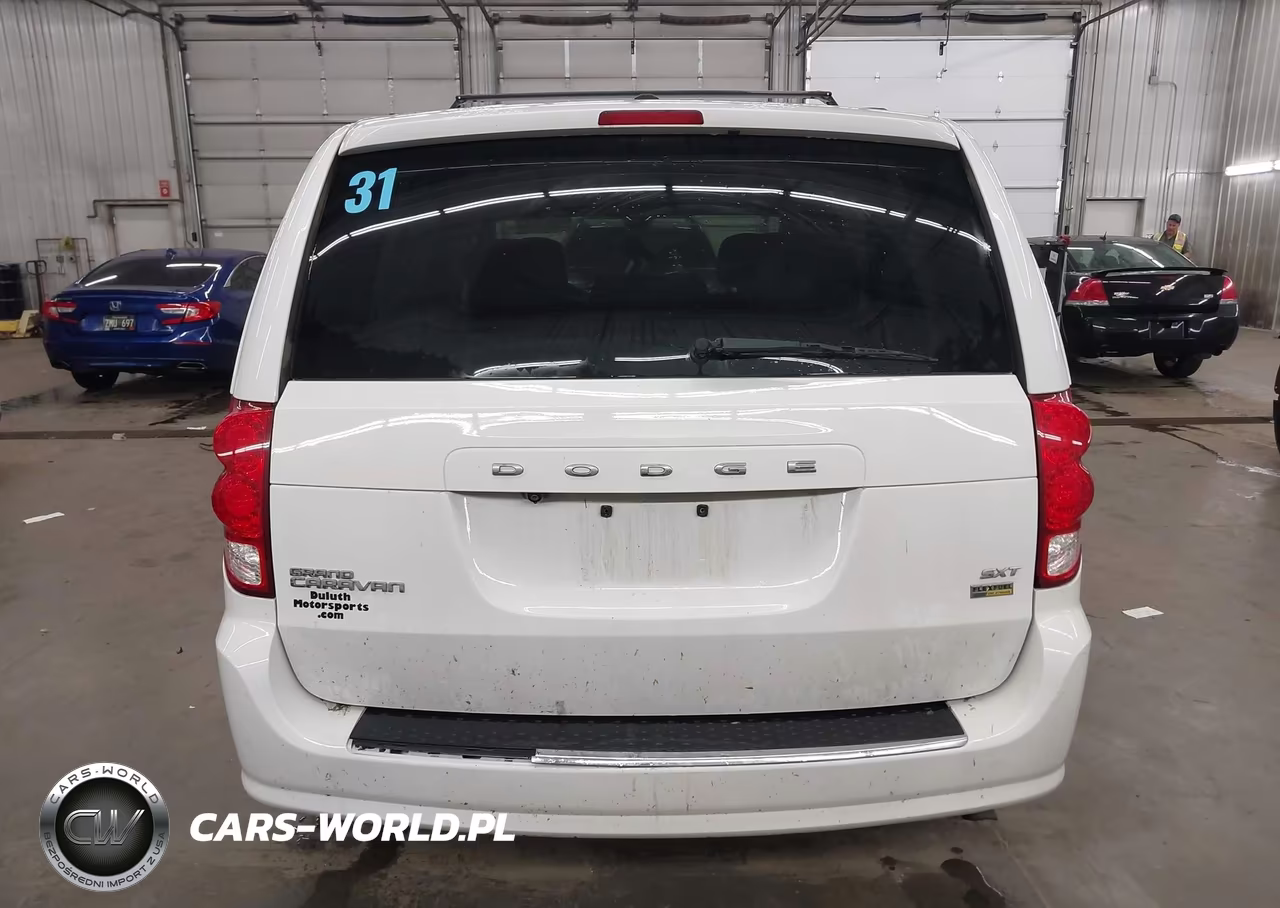 2019 Dodge Grand Caravan Sxt VIN:2C4RDGCG5KR723834 - 17