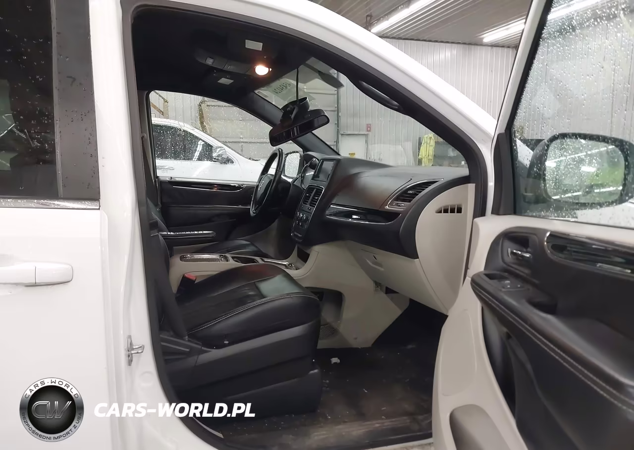 2019 Dodge Grand Caravan Sxt VIN:2C4RDGCG5KR723834 - 5