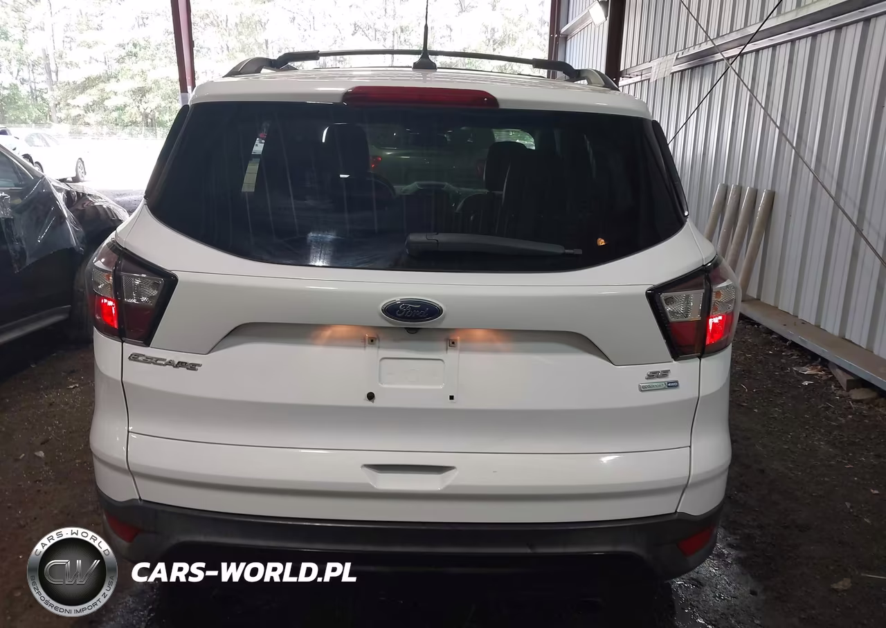 2018 Ford Escape Se VIN:1FMCU9GD9JUC29460 - 16