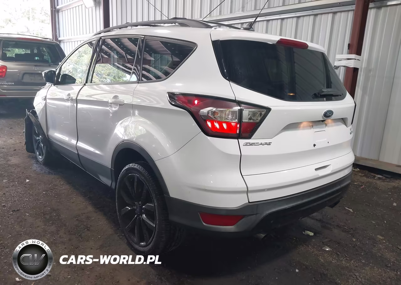 2018 Ford Escape Se VIN:1FMCU9GD9JUC29460 - 3