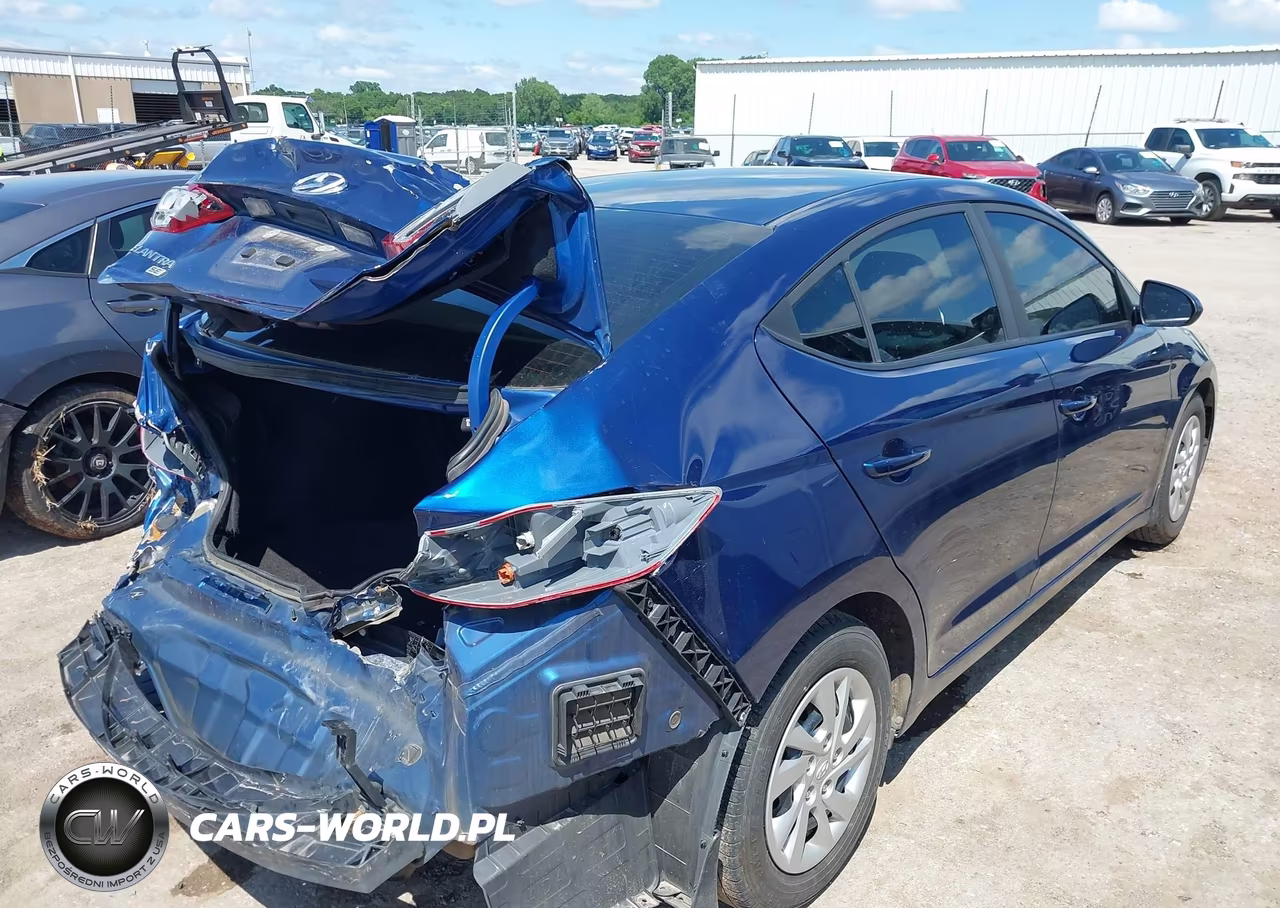 2018 Hyundai Elantra Se VIN:5NPD74LF9JH220102 - 4