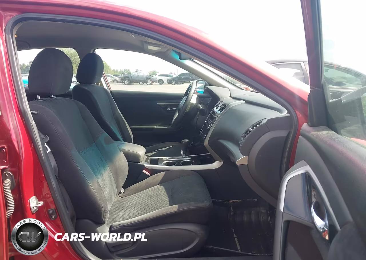 2014 Nissan Altima 2.5 S VIN:1N4AL3AP7EC116820 - 5