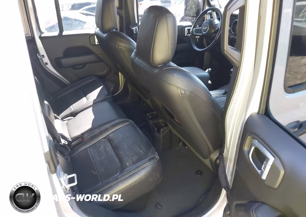 2022 Jeep Gladiator Overland 4X4 VIN:1C6HJTFG6NL163626 - 8