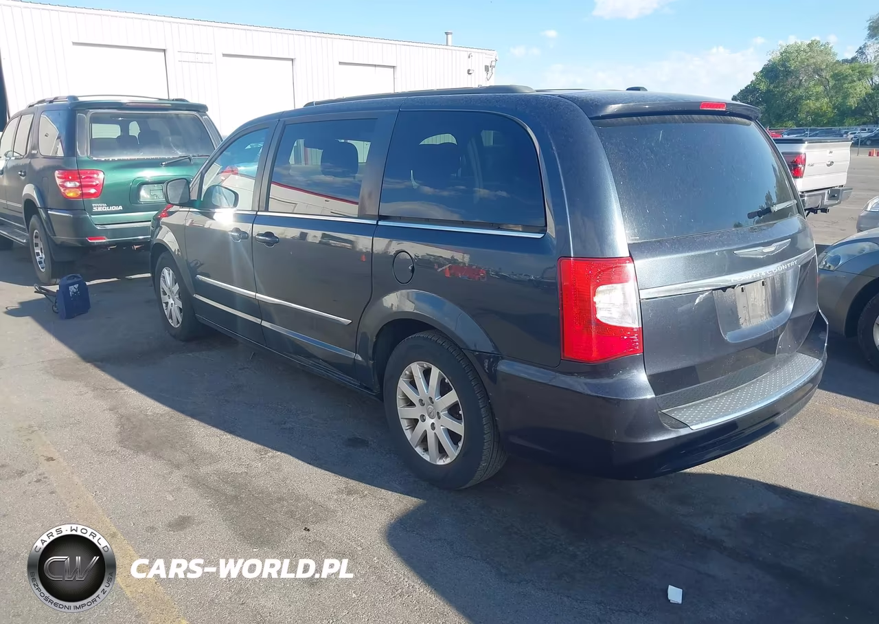 2013 Chrysler Town & Country Touring VIN:2C4RC1BG4DR743173 - 3