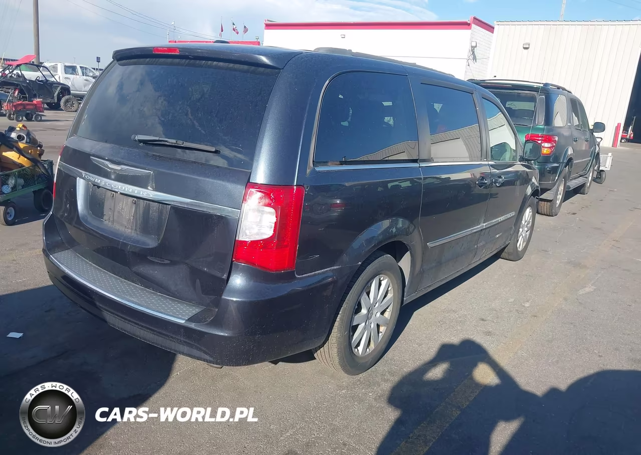 2013 Chrysler Town & Country Touring VIN:2C4RC1BG4DR743173 - 4