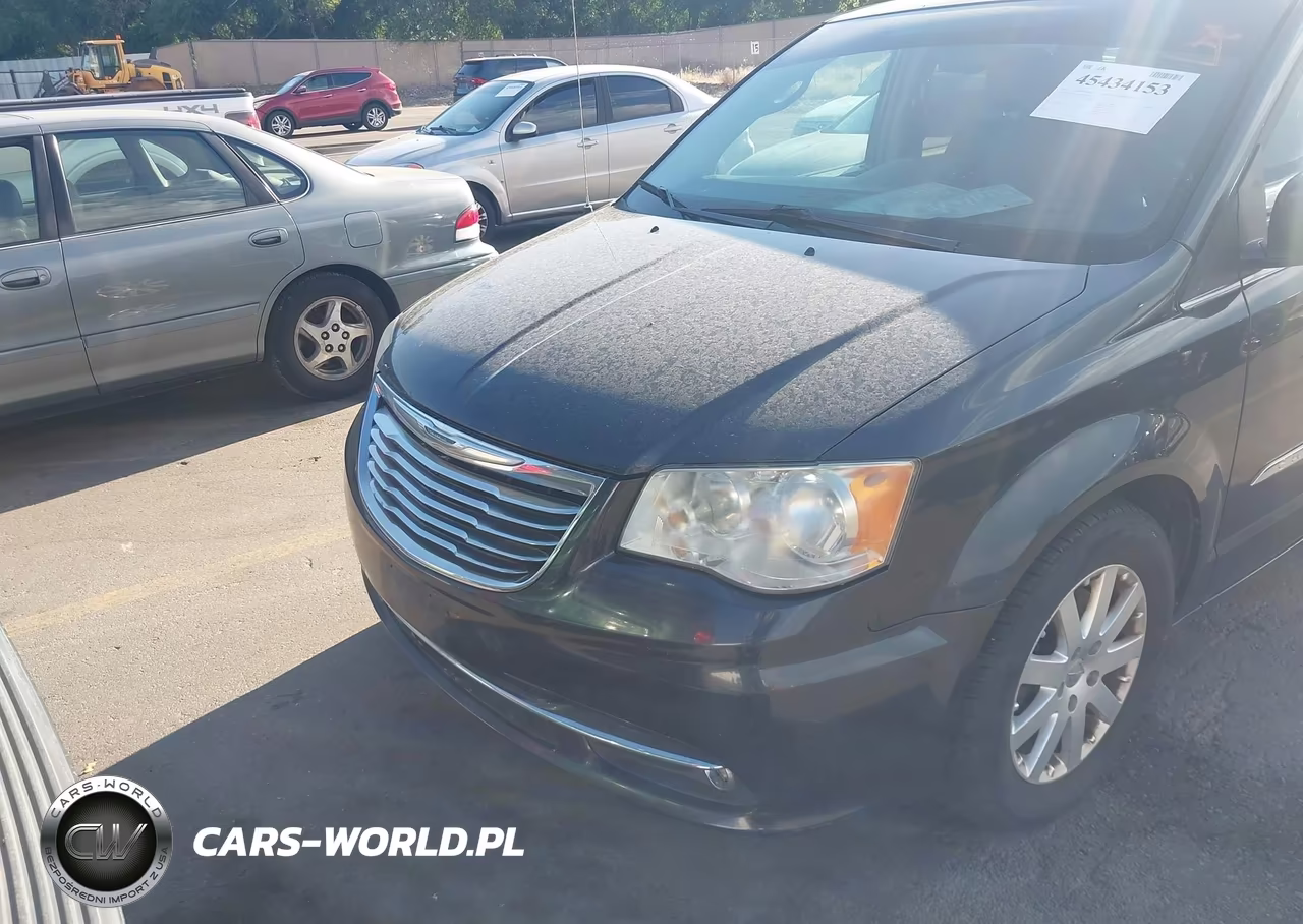2013 Chrysler Town & Country Touring VIN:2C4RC1BG4DR743173 - 6