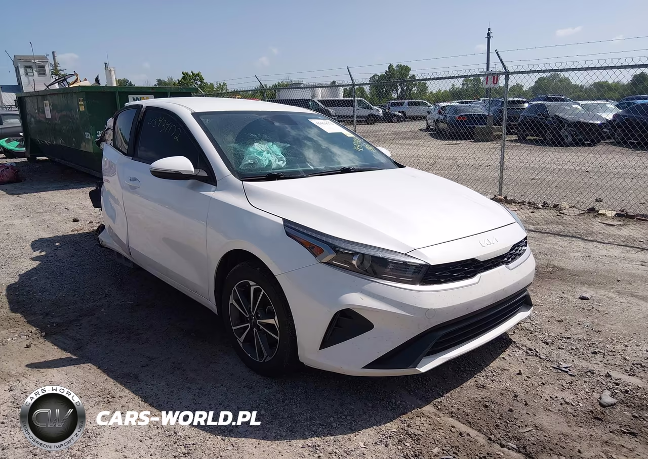 2024 Kia Forte Lxs – zdjęcie 1 z 20