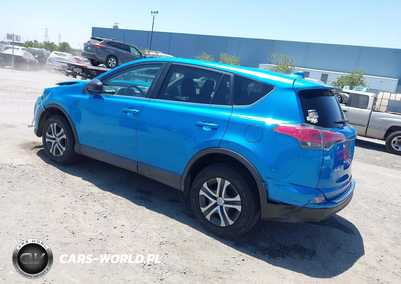 2018 Toyota Rav4 Le VIN:2T3ZFREV3JW440306 - 3