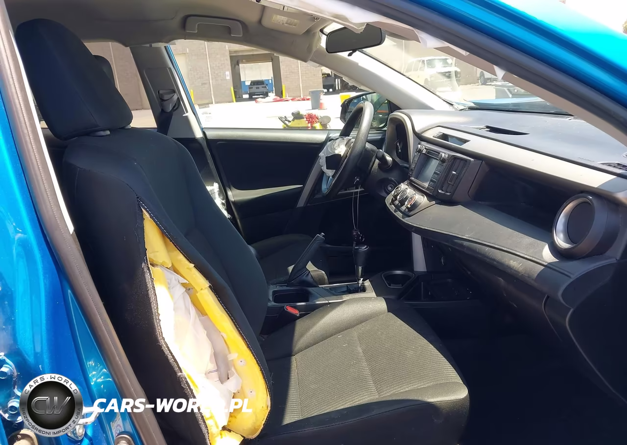 2018 Toyota Rav4 Le VIN:2T3ZFREV3JW440306 - 5