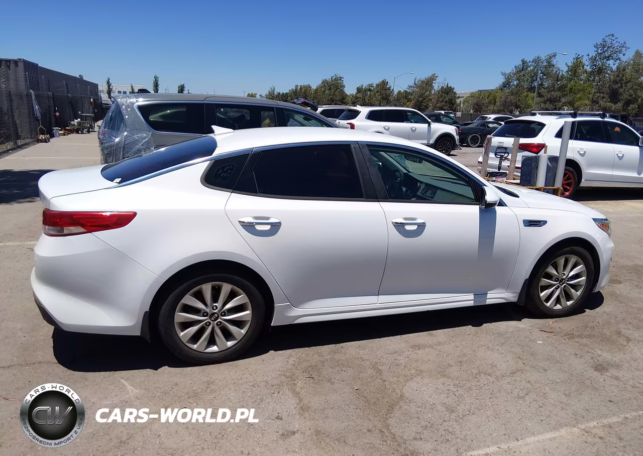 2016 Kia Optima Ex VIN:5XXGU4L34GG018140 - 13