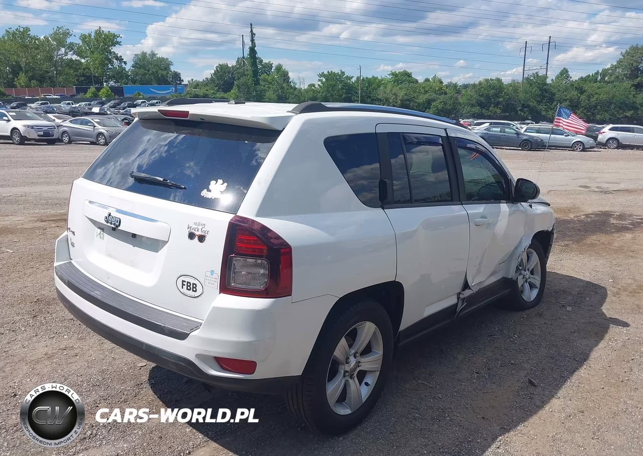 2014 Jeep Compass Sport VIN:1C4NJDBB1ED623040 - 4