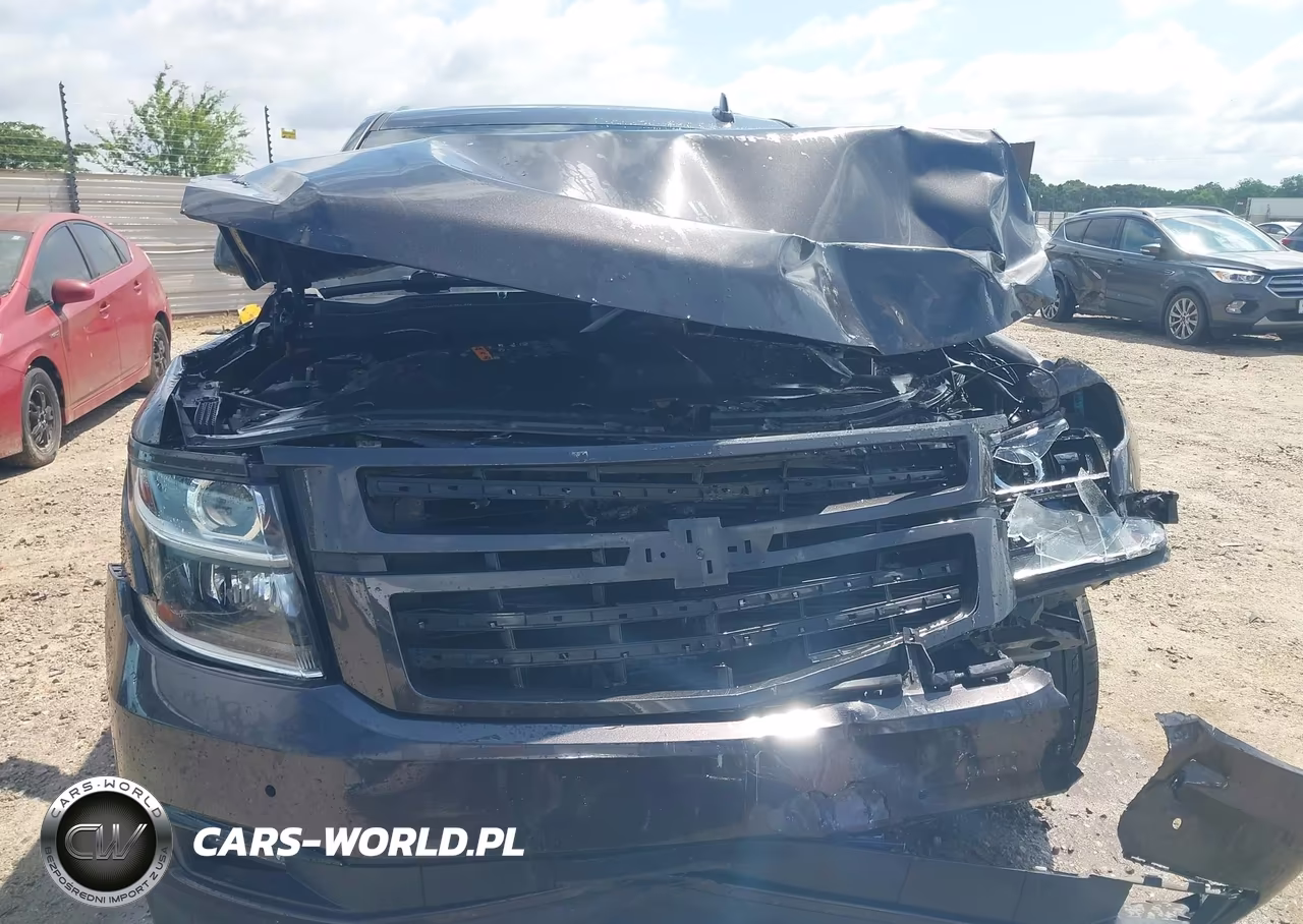 2018 Chevrolet Tahoe Lt VIN:1GNSCBKC8JR138750 - 12