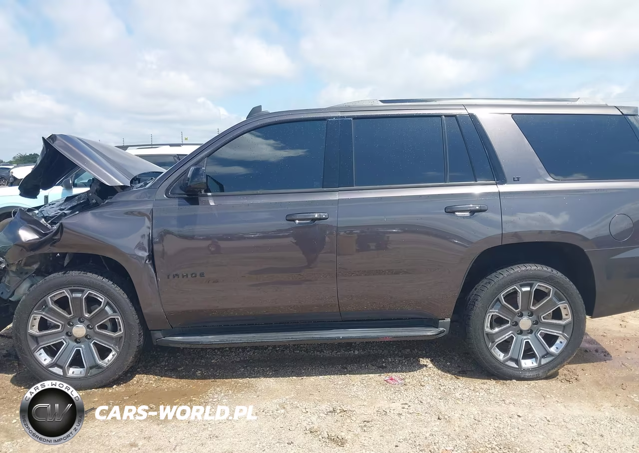 2018 Chevrolet Tahoe Lt VIN:1GNSCBKC8JR138750 - 14