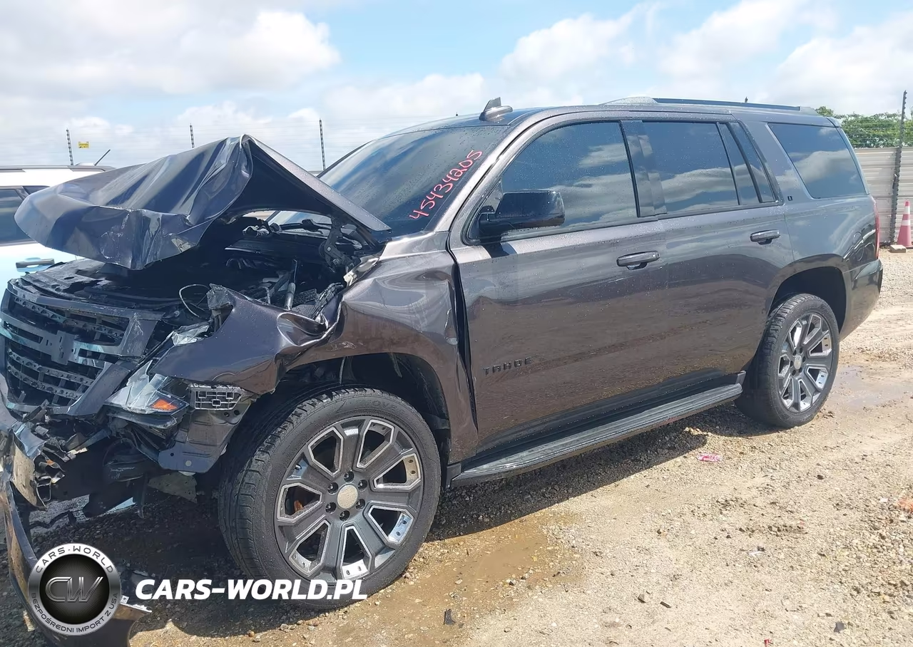 2018 Chevrolet Tahoe Lt VIN:1GNSCBKC8JR138750 - 2