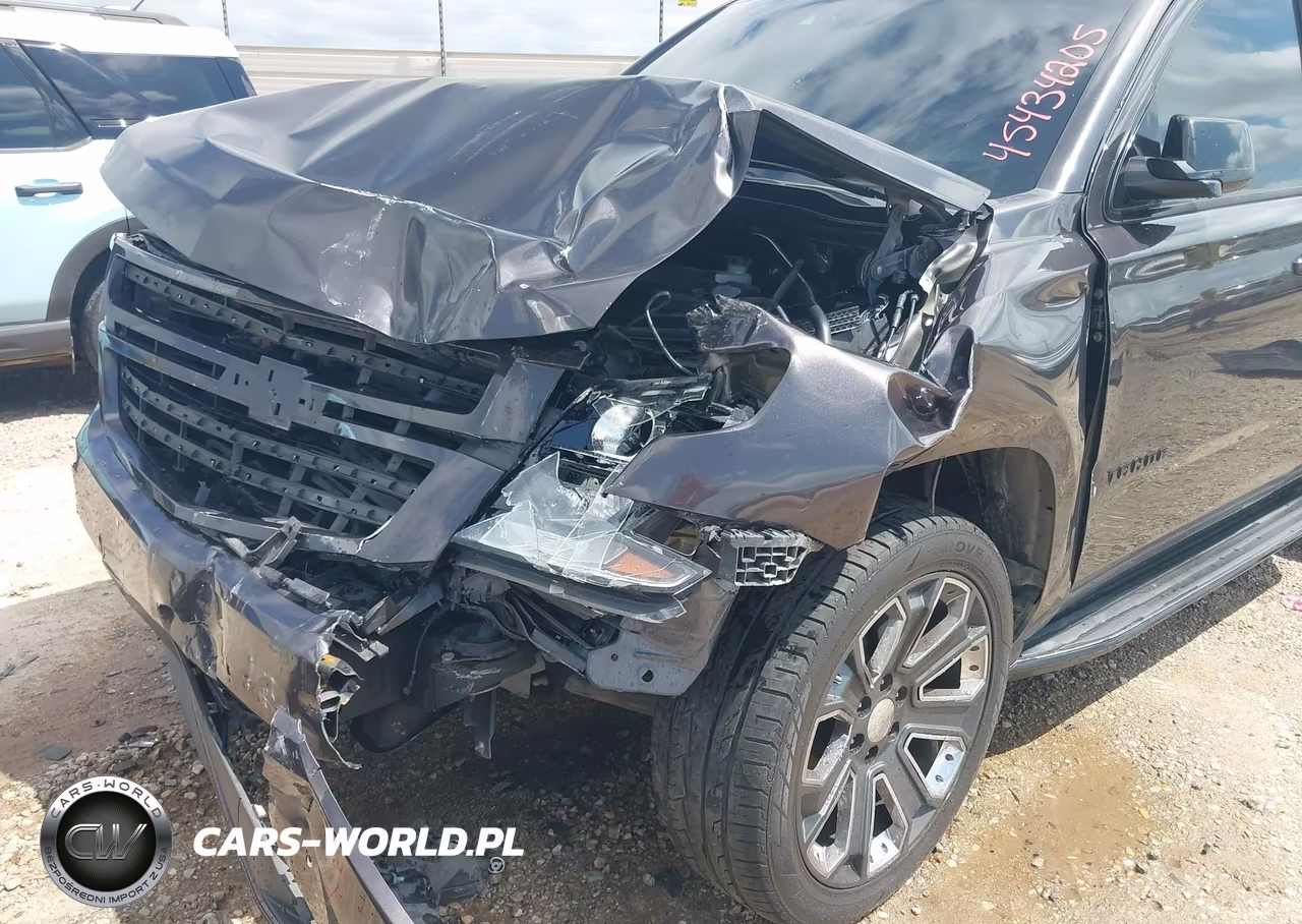 2018 Chevrolet Tahoe Lt VIN:1GNSCBKC8JR138750 - 6